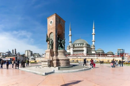 piazza taksim , piazza taksim turchia
