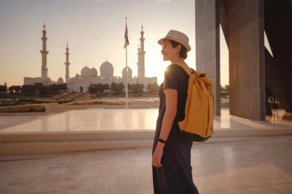 una turista ad abu dhabi , quanto costa un viaggio a dubai 