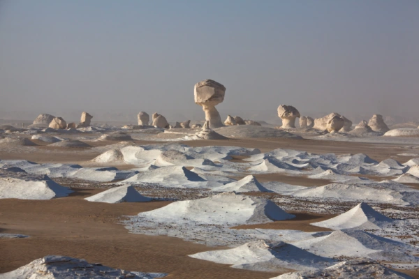 Weiße Wüste Ägyptens mit Kreidefelsen