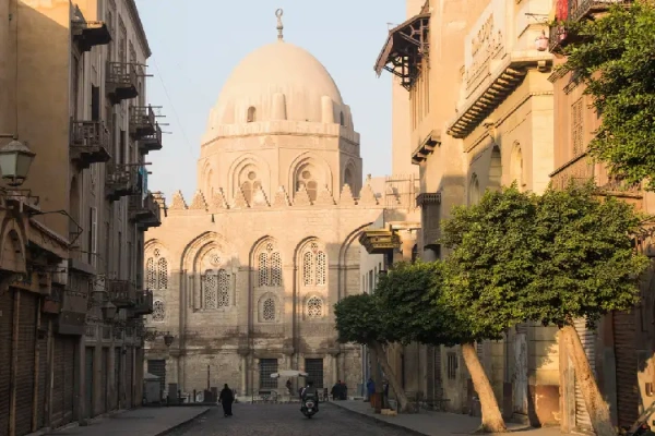la panorama della strada, al-muizz