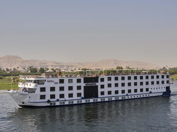 Movenpick Royal Lily Creucero Nilo