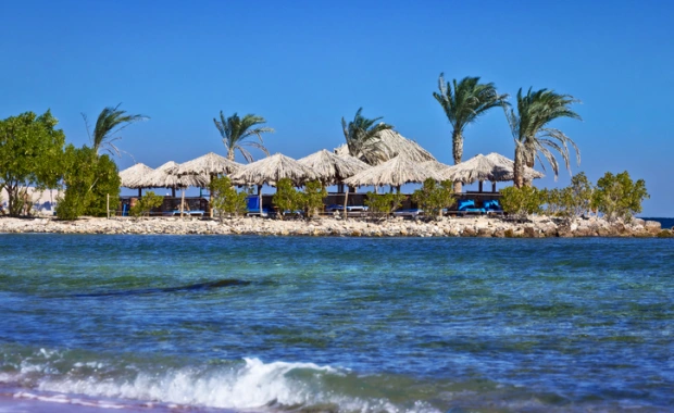 Île tropicale isolée aux paysages paradisiaques, Voyage en Égypte tout compris