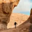 Viaggio in Giordania, una donna a una montagna