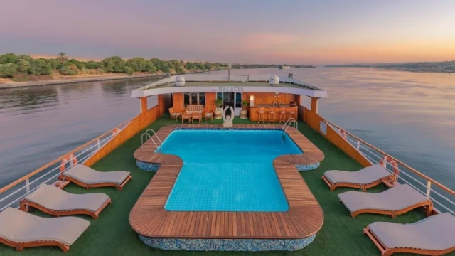 Salasia nile cruise, Christmas Nile Cruise
