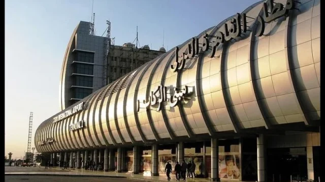 aeroporto del cairo