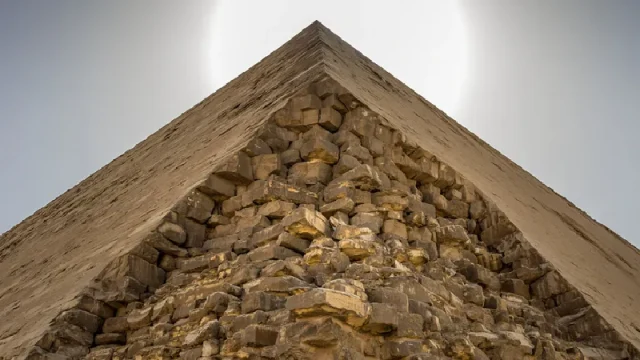 piramide rossa