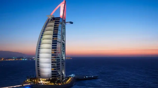 Burj Al Arab Jumeirah di notte, albergo burj al arab dubai