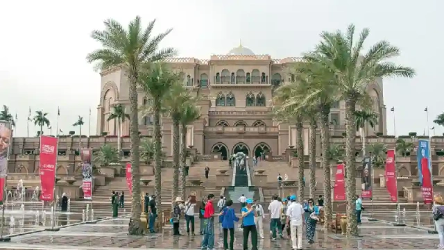 emirates palace , emirates palace abu dhabi emirati arabi