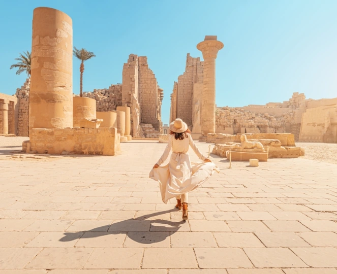The sun's rays penetrate the columns in the Karnak temple, Karnak Temple