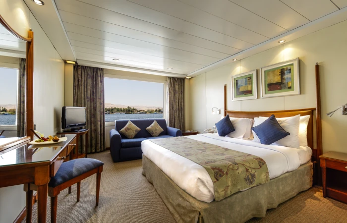 Navega el Nilo en el MS Mövenpick Royal Lotus Lujo 