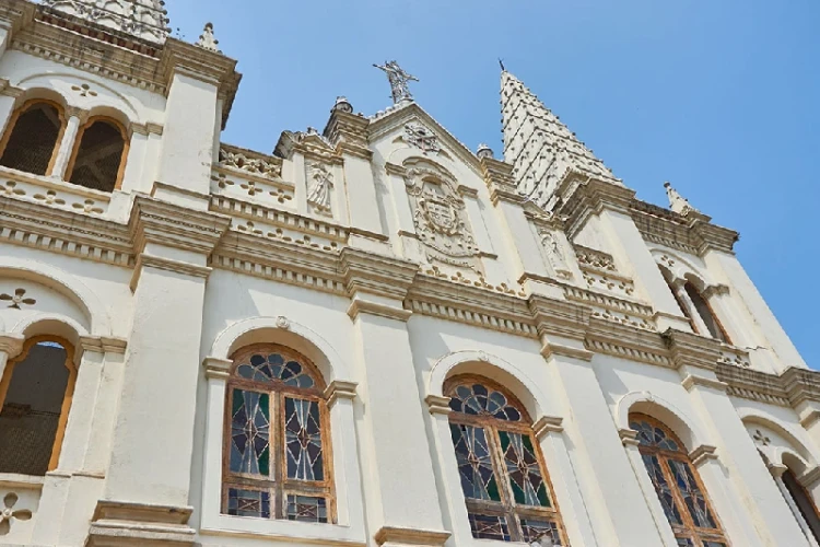 la Basílica de Santo Tomás