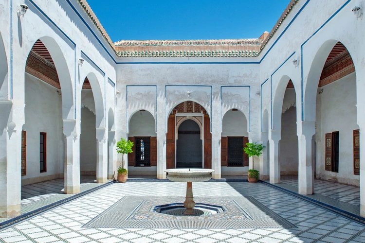 el Palacio de la Bahía.