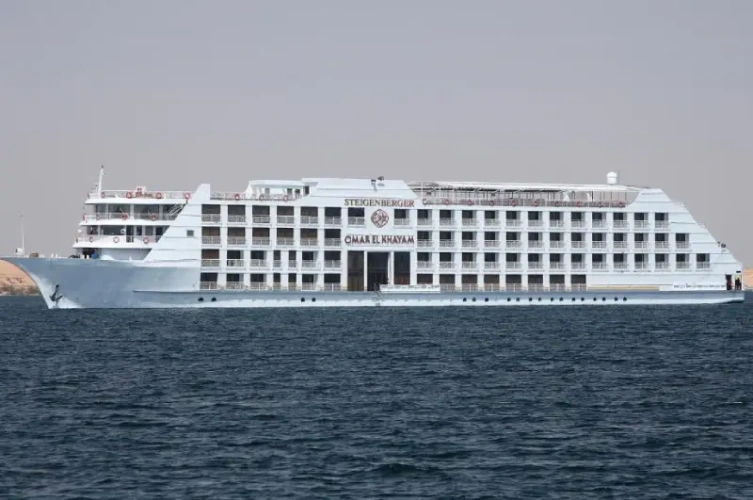 Steigenberger Omar El Khayam, navigazione lago nasser