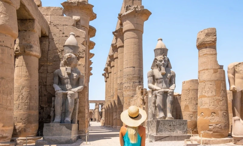 Luxor Temple, Luxor Town