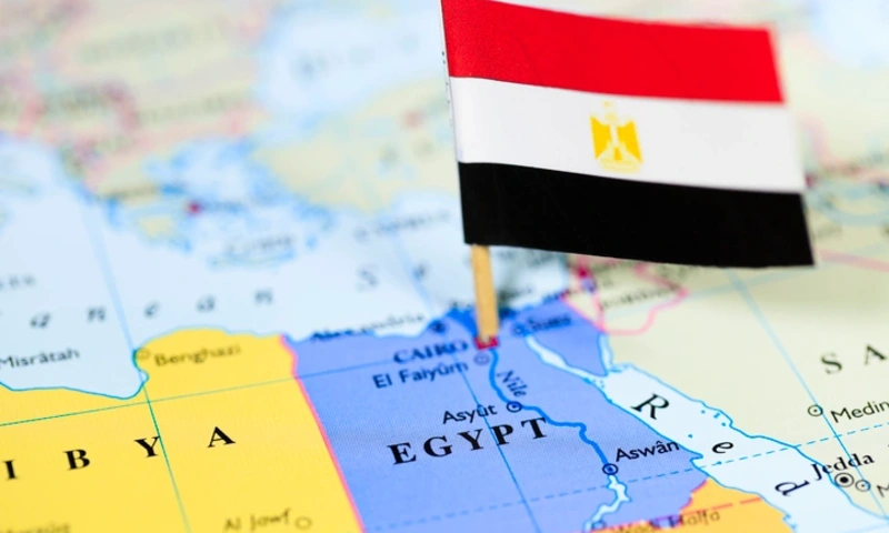Map and flag of Egypt, Egypt Travel Guide