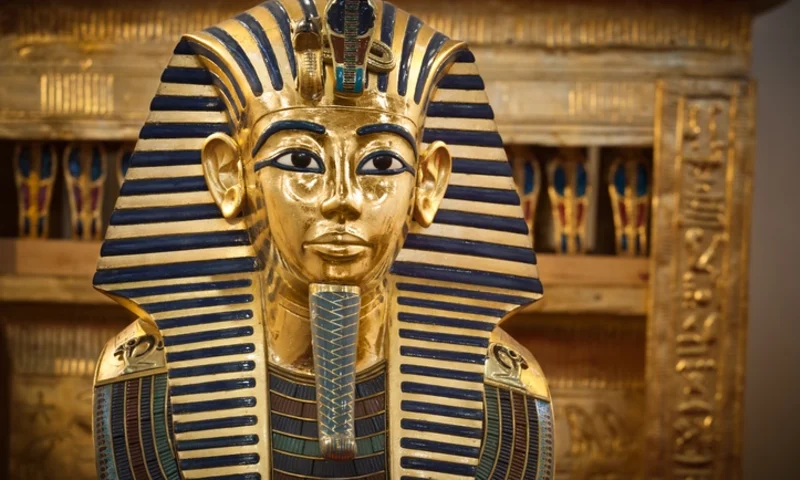 Tutankhamun's funerary mask, Gold Mask of Tutankhamun