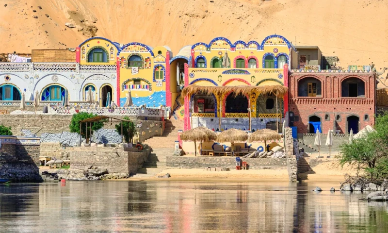 Navegando por las orillas del Nilo y descubriendo un vibrante pueblo nubio, Aswan Egipto