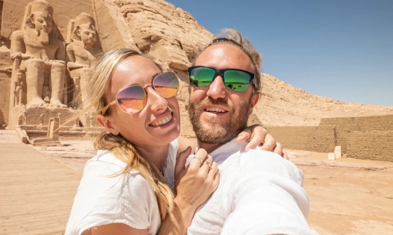 Couple travel in Egypt, Honeymoon in Egypt