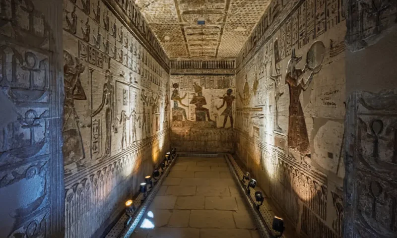El templo de Deir el-Medina, un poblado de trabajadores, Deir el-Medina .