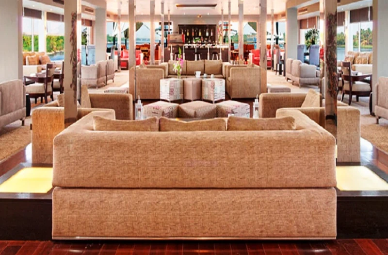 Lungo bar della Crociera Nile Premium Lussuosa, crociera sul nilo da luxor a abu simbel