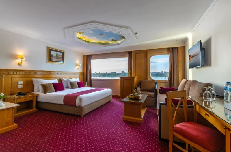 Chateau Lafayette Crucero