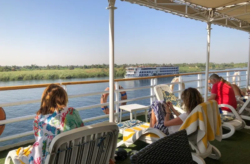 Turisti a bordo di una Crociera Nilo, itinerario egitto 10 giorni