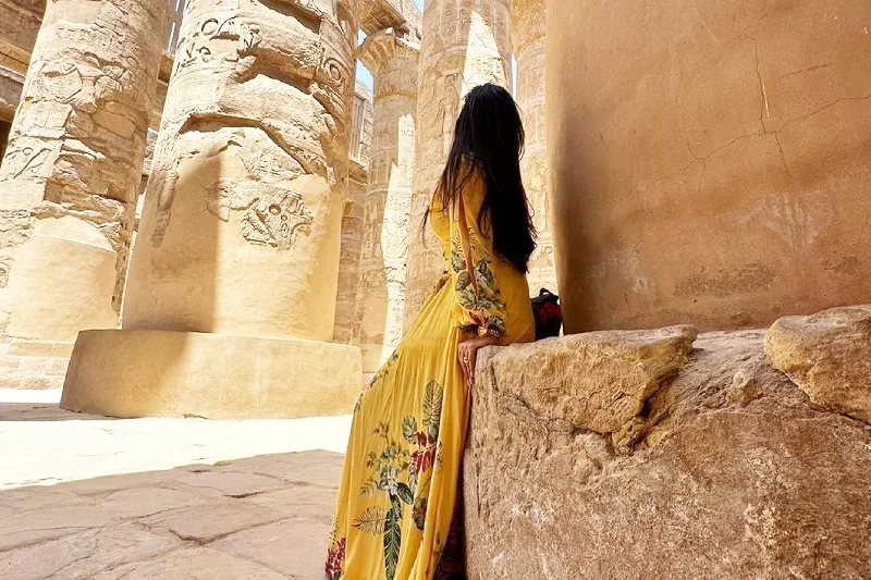 Guida Completa agli Abiti Egizi Femminili: Storia e Stile