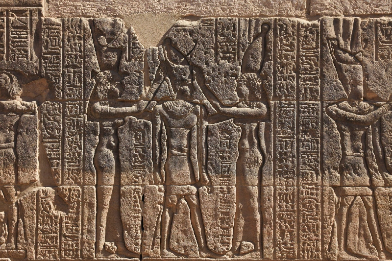 rey Narmer en el templo de Philae en Asuán