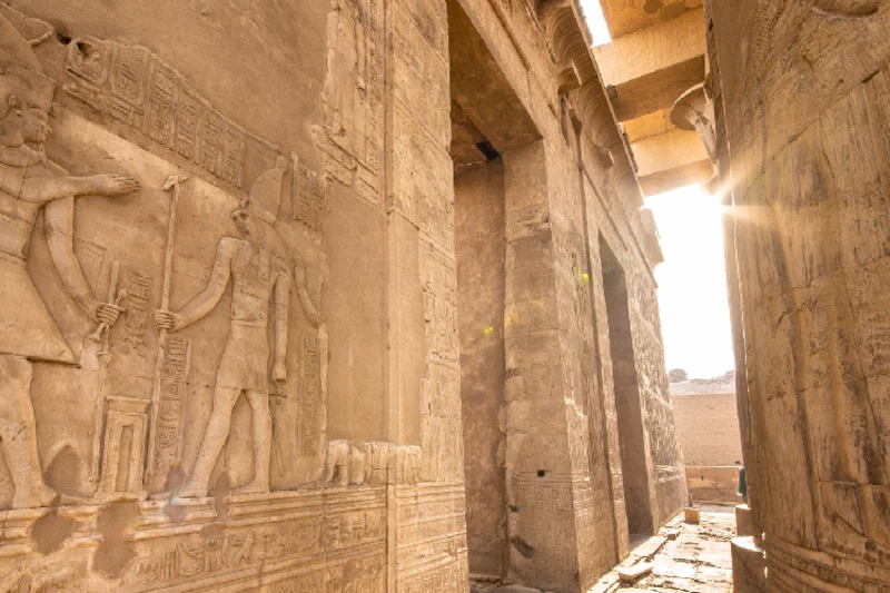la entrada del Templo de Kom Oombo en Asuán