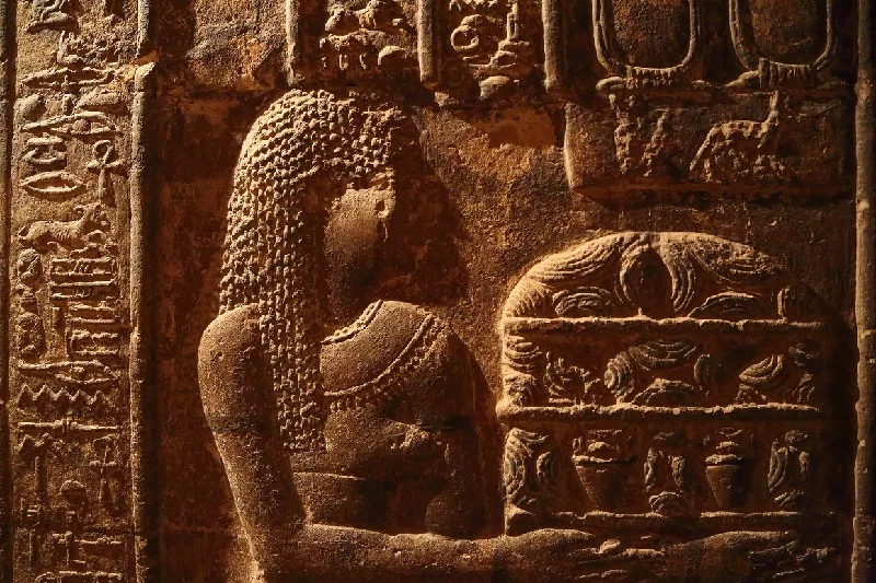 La Reina Egipcia Tiye en el Templo de Dendera