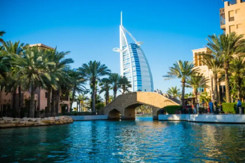 Burj Al Arab, Dubai e Abu dhabi Tour 5 giorni 