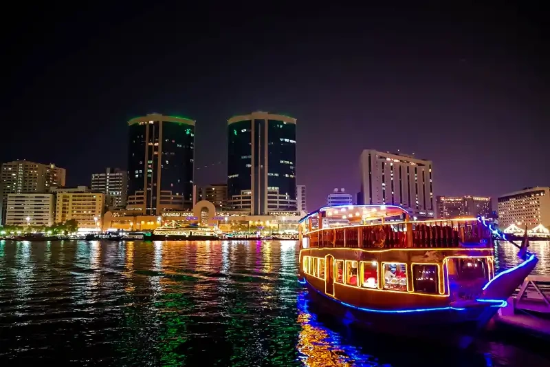 Crociera Dhow Dubai Marina,  Tour Emirati arabi Crociera Dhow Dubai Marina,  Tour Emirati arabi