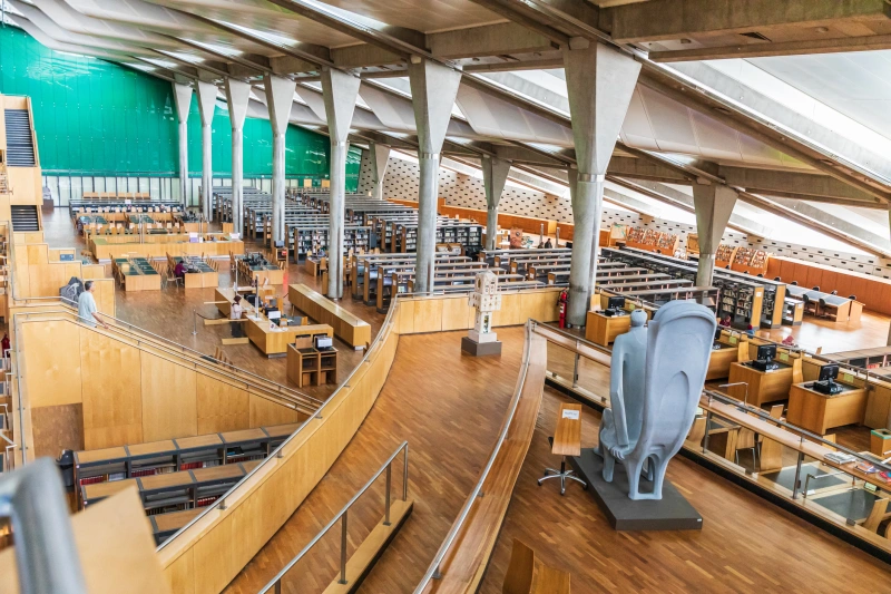 Vista interior de la Bibliotheca Alexandrina