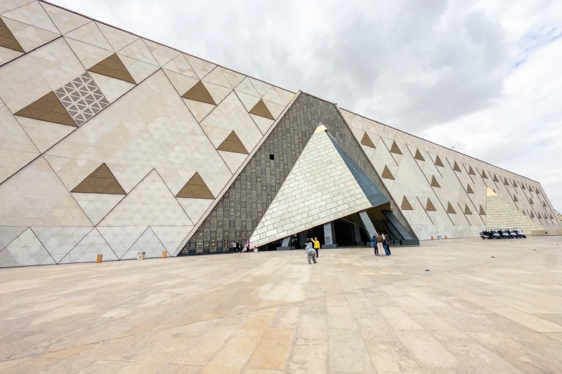 16-day Egypt, Dubai and Qatar Tour