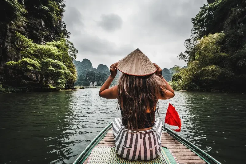 Dubai and Vietnam Tour