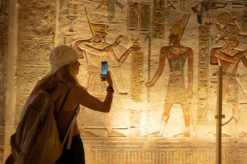 Tumba de Ramsés IX, Valle de los Reyes, Luxor, Egipto Tumba de Ramsés IX, Valle de los Reyes, Luxor, Egipto. Tour Turquía y Egipto