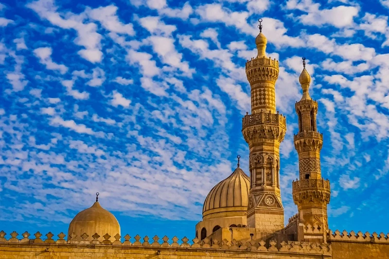 Moschea di Al Azhar: Un Viaggio nella Storia Islamica