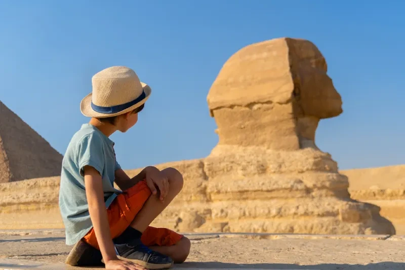 Un bambino vede piramide, Piramide di Chefren