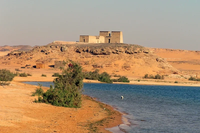 L’acqua accanto alla valle, wadi el seboua