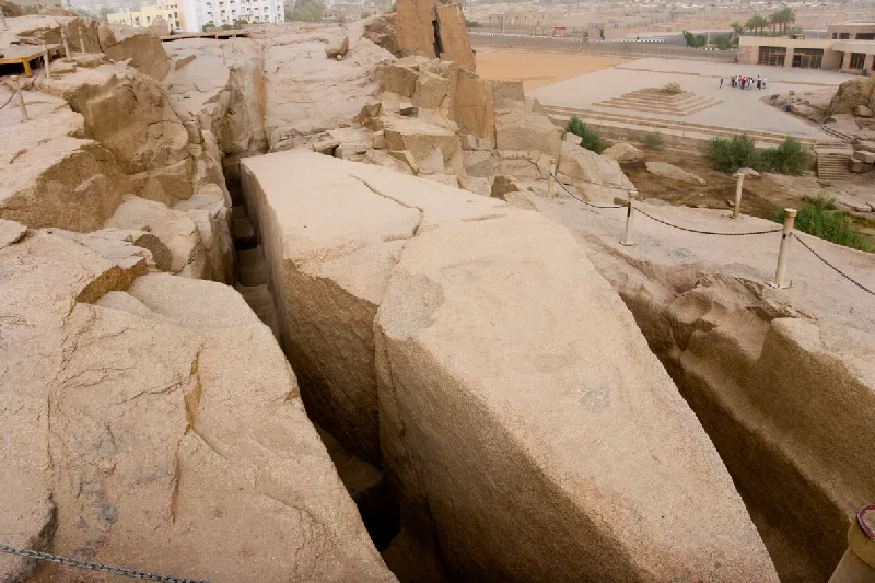 El obelisco inacabado de Asuán, Egipto
