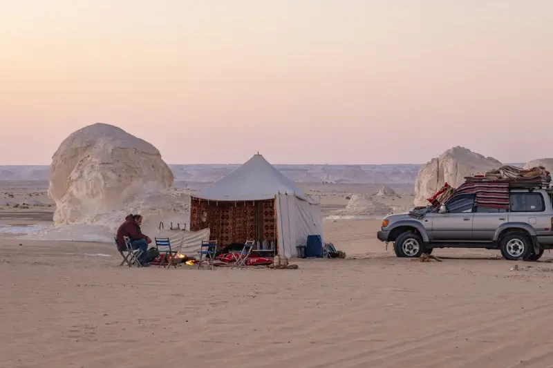 Uomo nel deserto bianco, deserto bianco egitto