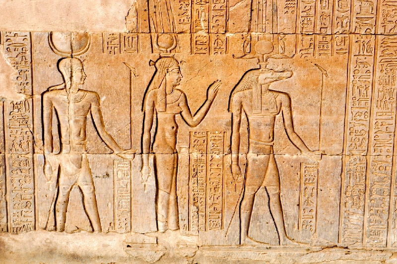 Dios Sobek y su esposa