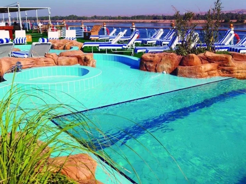 crociera royal lotus, 