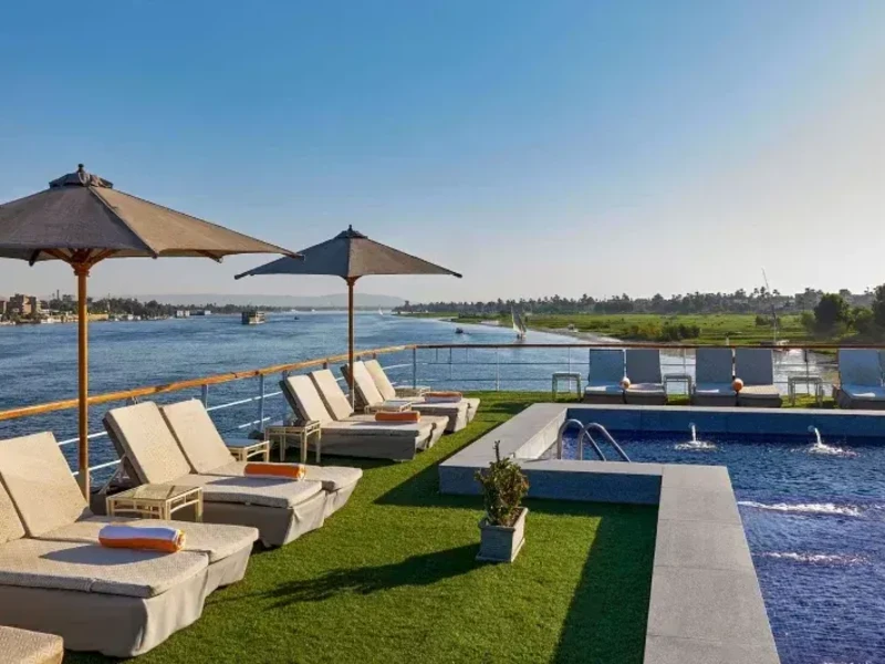 a bordo del motonave , Movenpick ms royal lily motonave