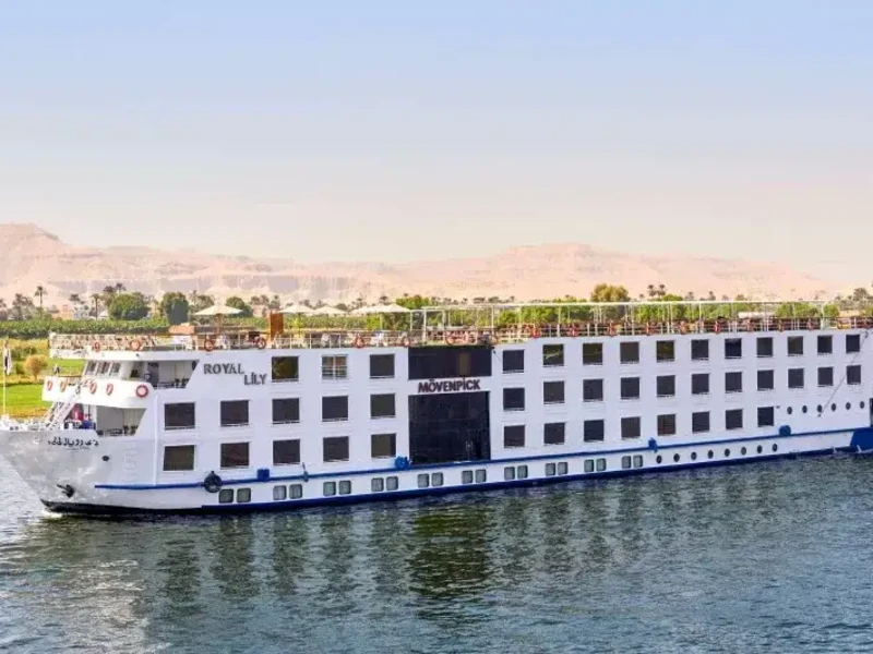 a bordo del motonave , Movenpick ms royal lily motonave