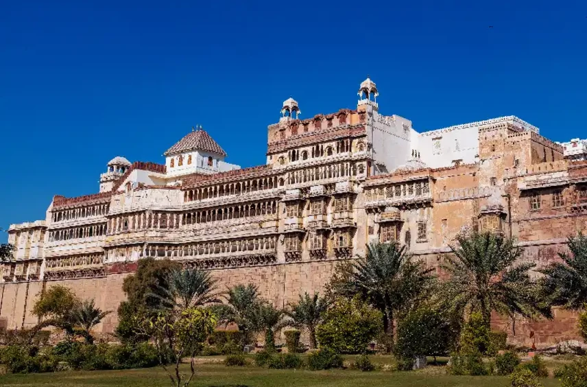 Forte di Junagarh, Vacanza India