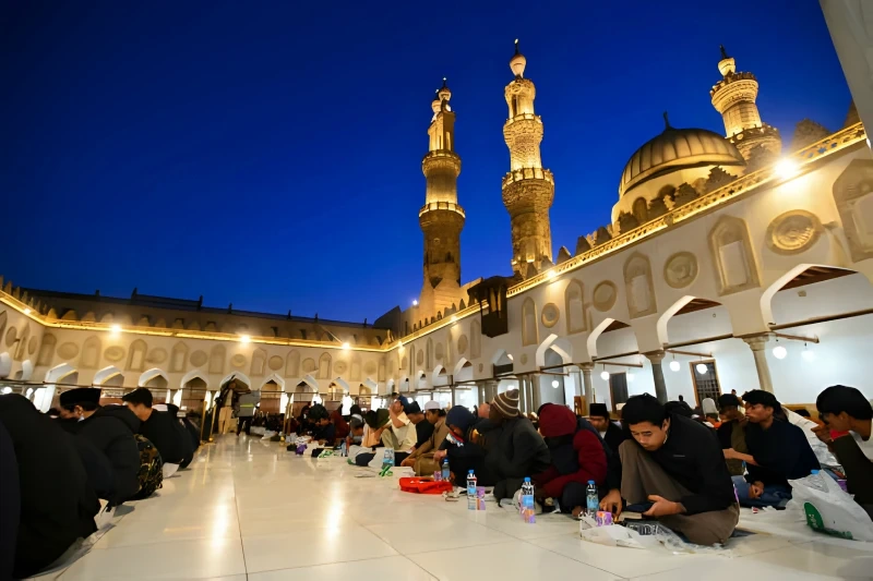 L'iftar del Ramadan (la colazione) nella Moschea di Al Azhar, ramadan in egitto