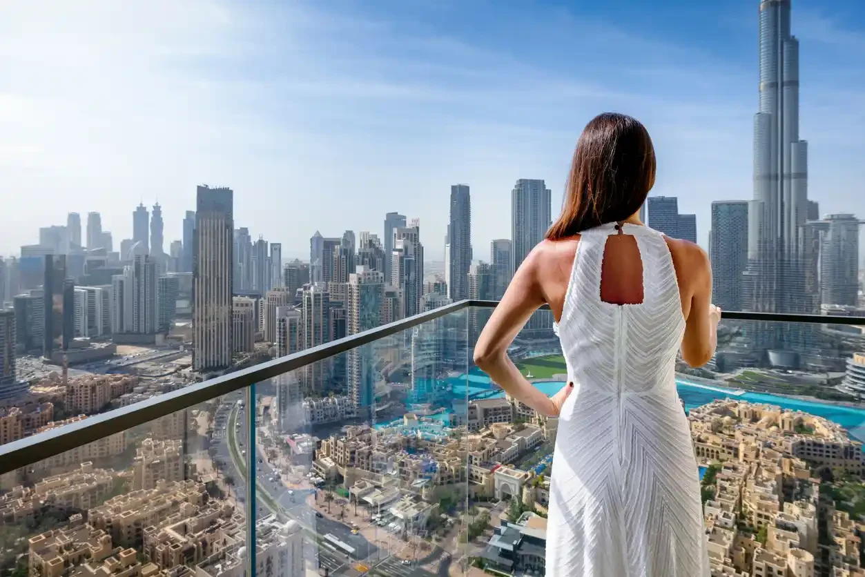 una turista a dubai , Dubai o Abu Dhabi