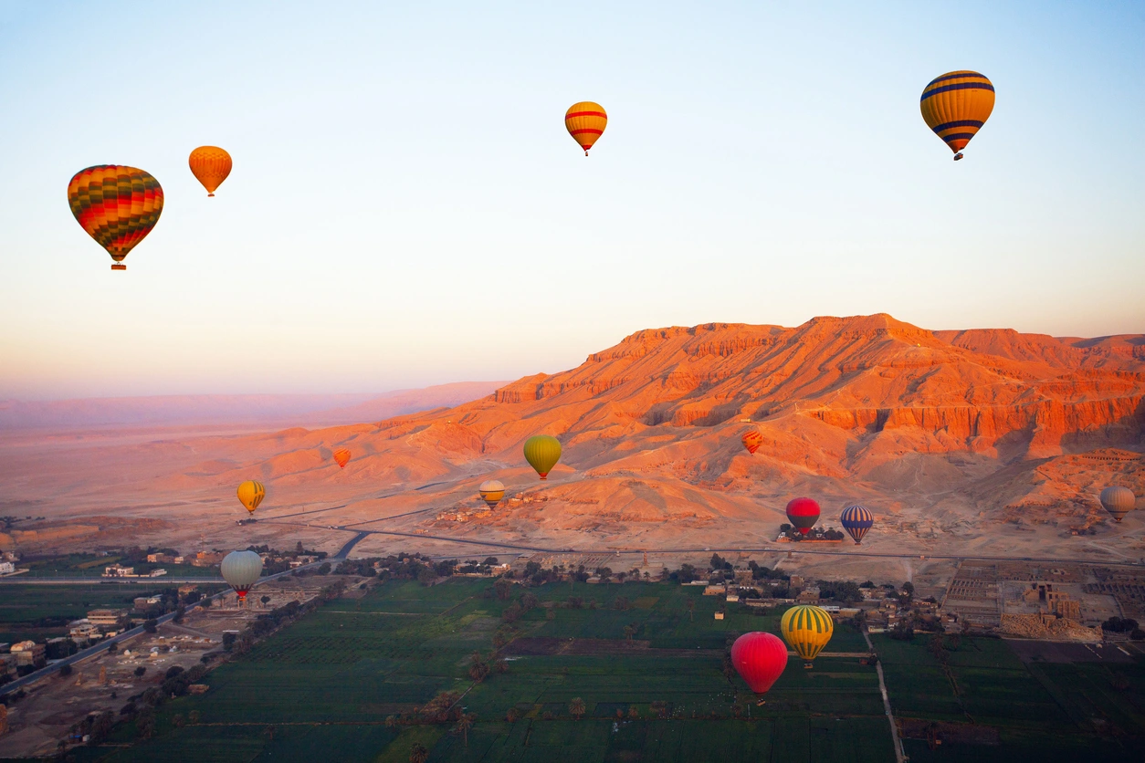 Paseo en Globo Aerostático vs Visita al Amanecer en Luxor 1