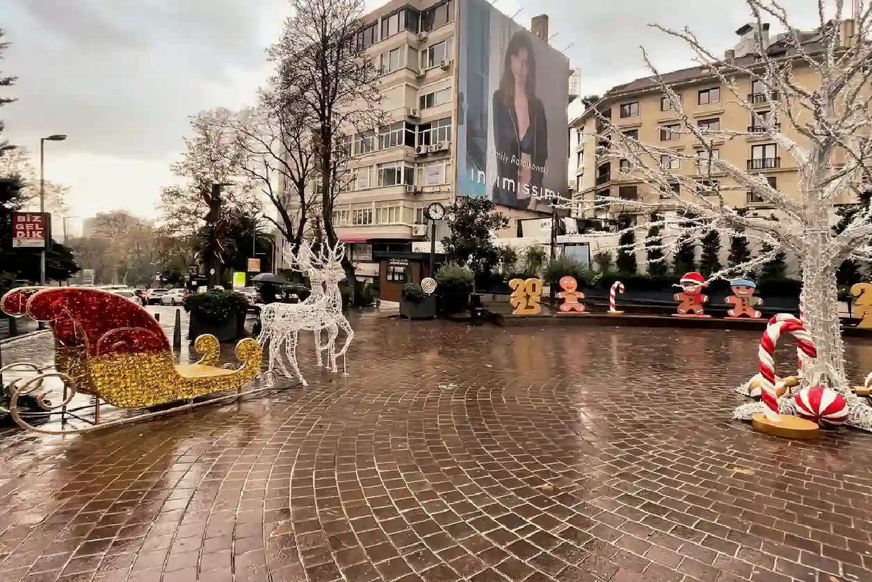 strade di istanbul a natale, natale in turchia